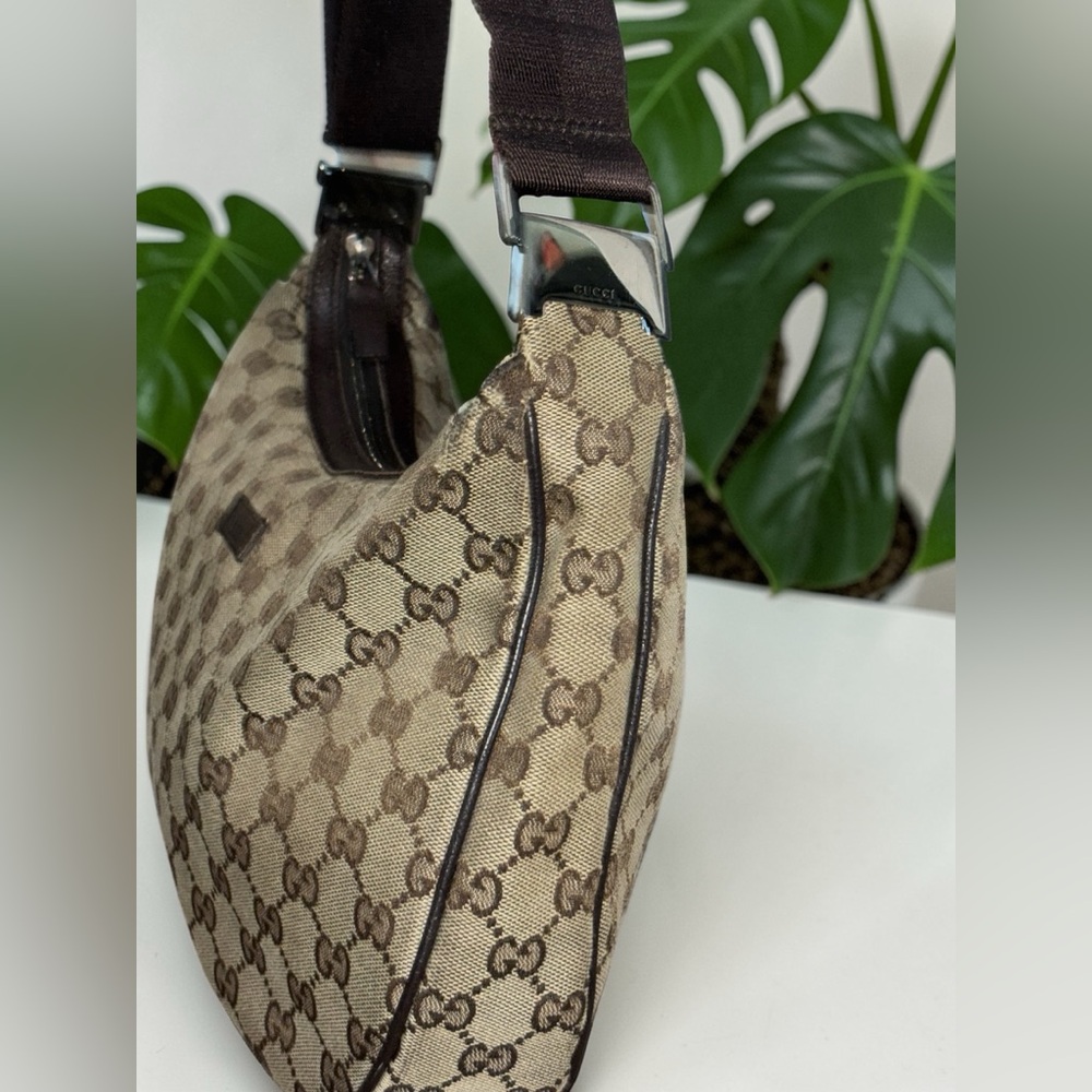 Gucci GG Canvas Half Moon Crossbody Bag - Picture 5 of 13